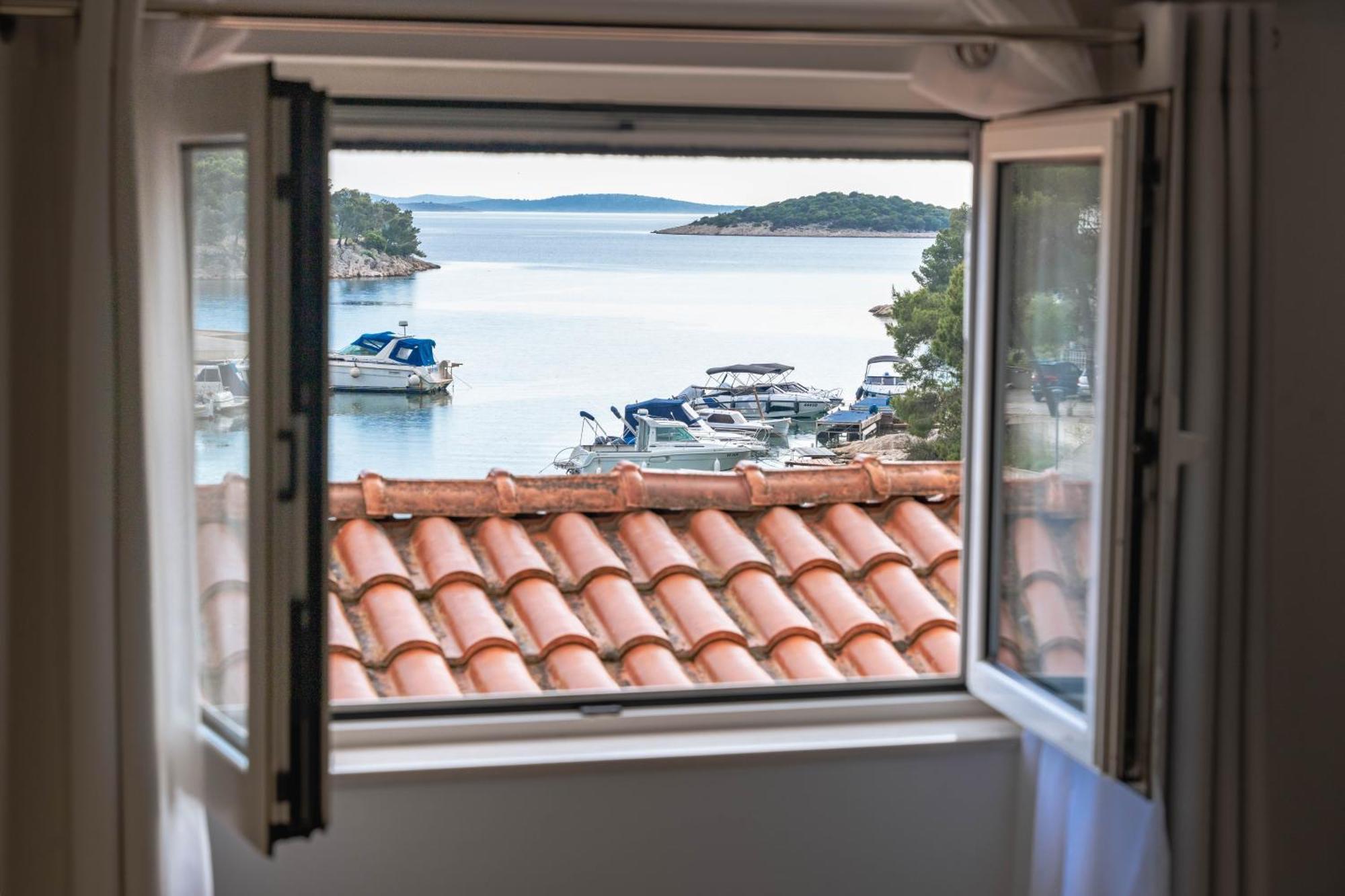 Plavi Val Apartments Tribunj  Bagian luar foto