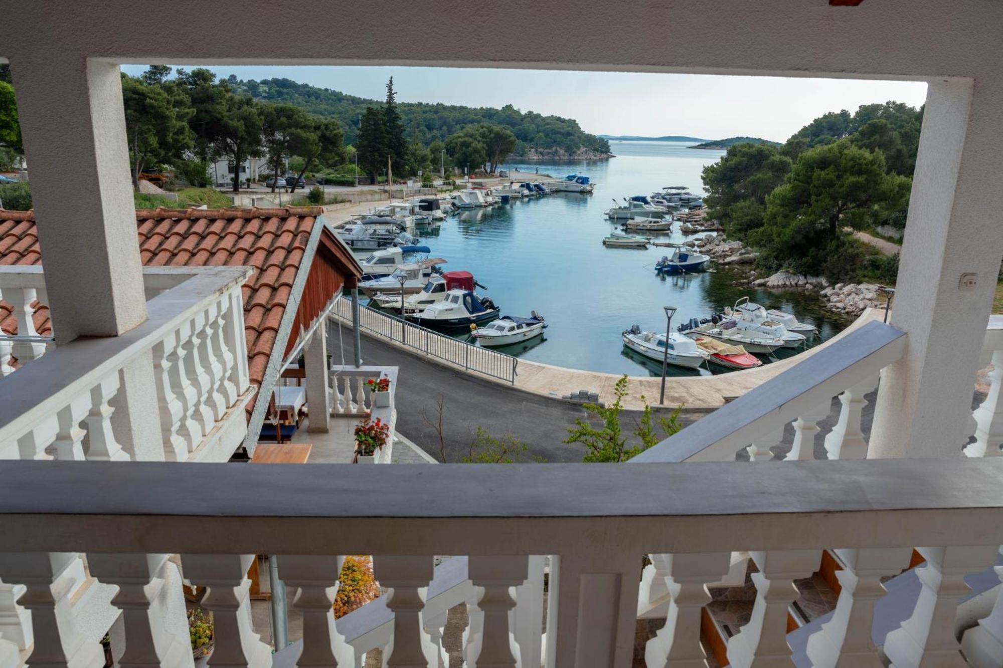 Plavi Val Apartments Tribunj  Bagian luar foto